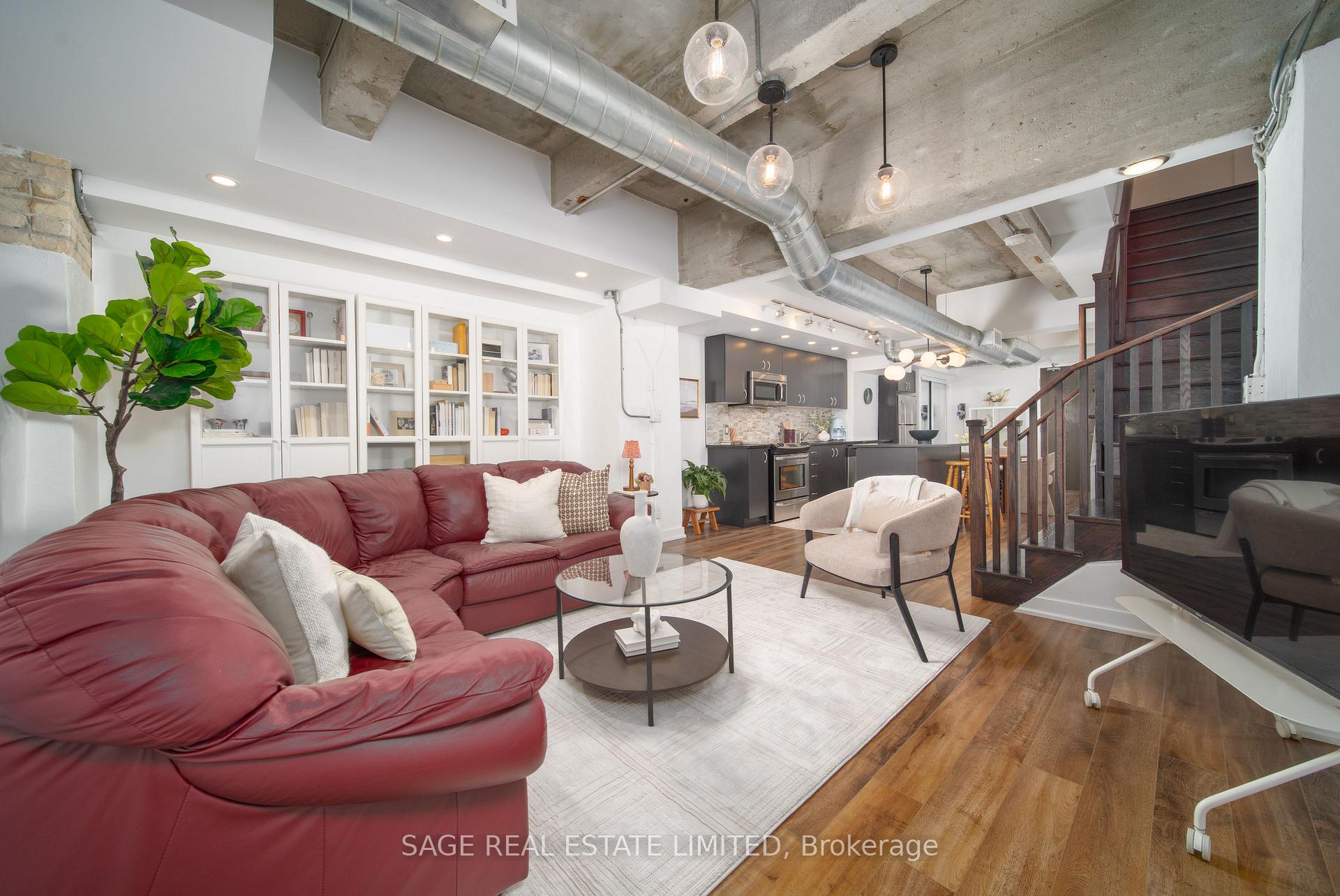 201 Carlaw Avenue