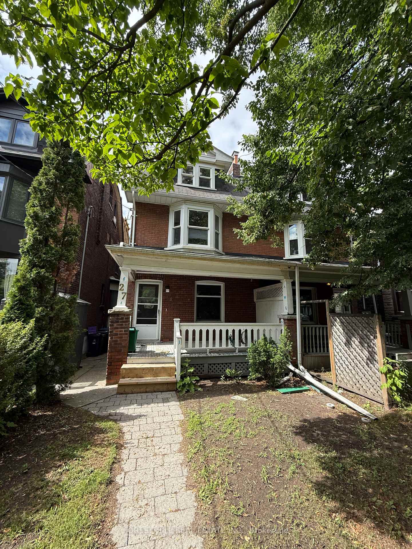 27 Dixon Avenue