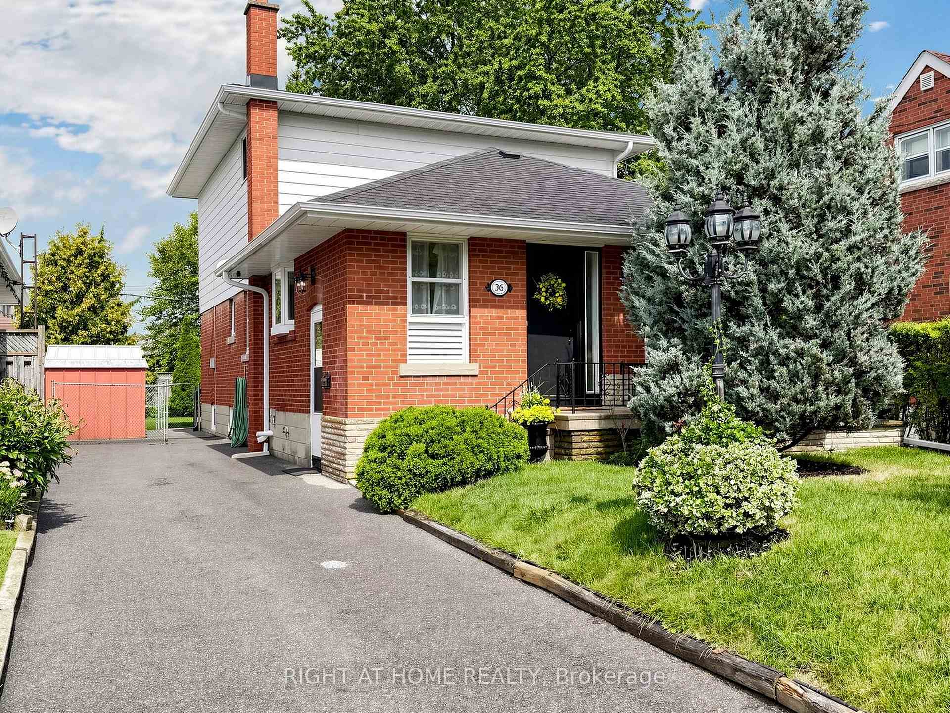 36 Joanna Drive E