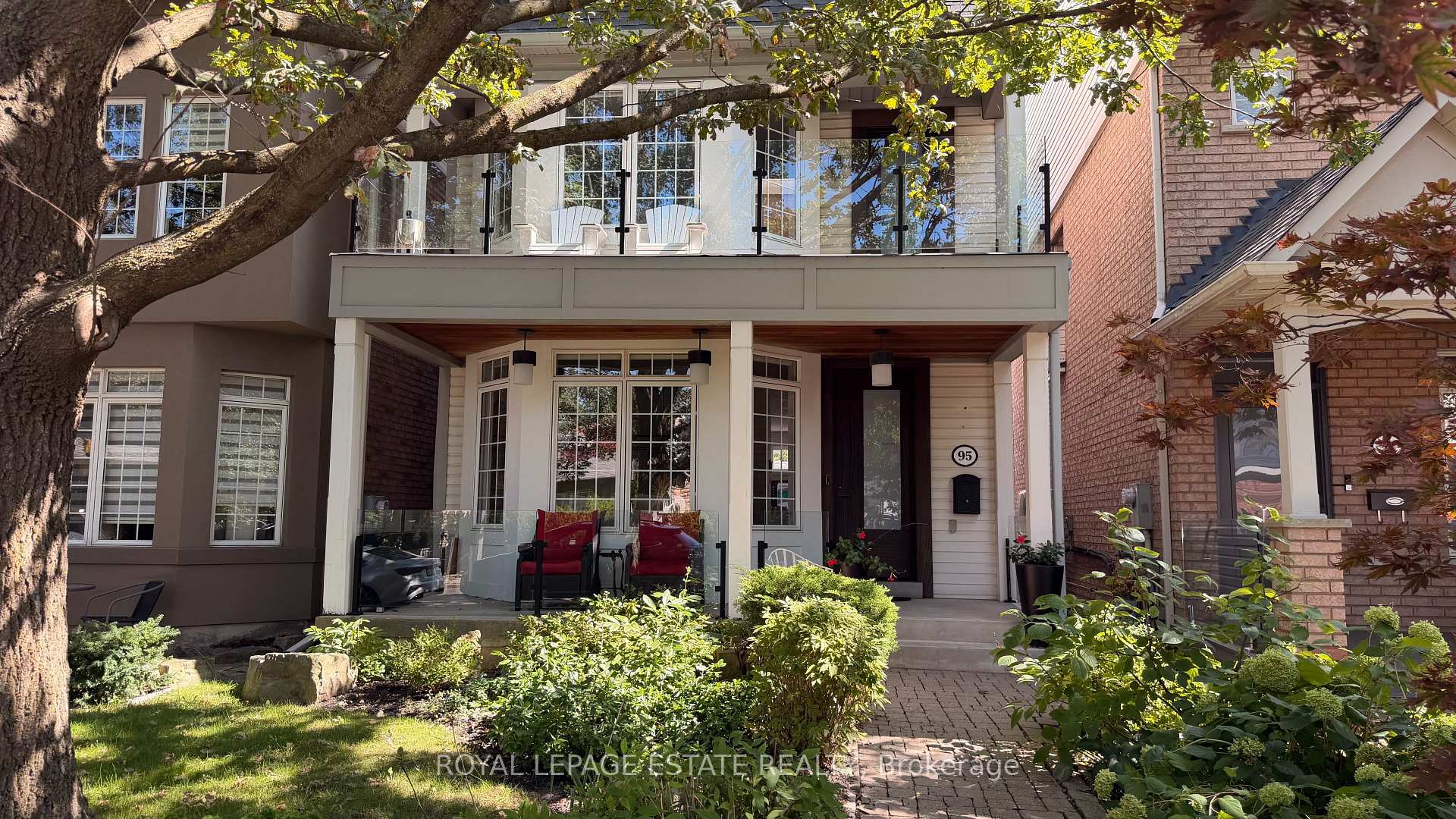 95 Boardwalk Drive