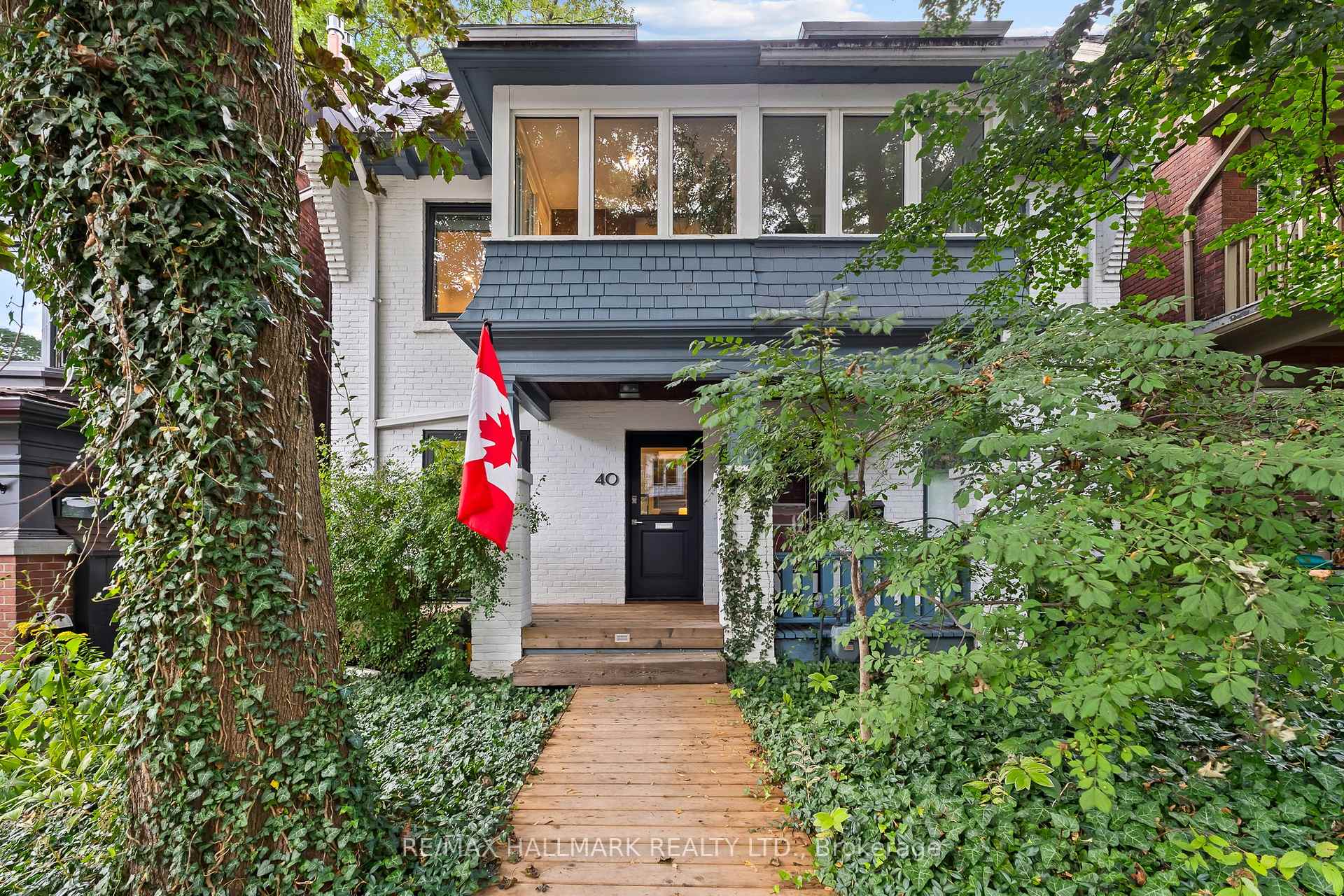 40 Fernwood Park Avenue