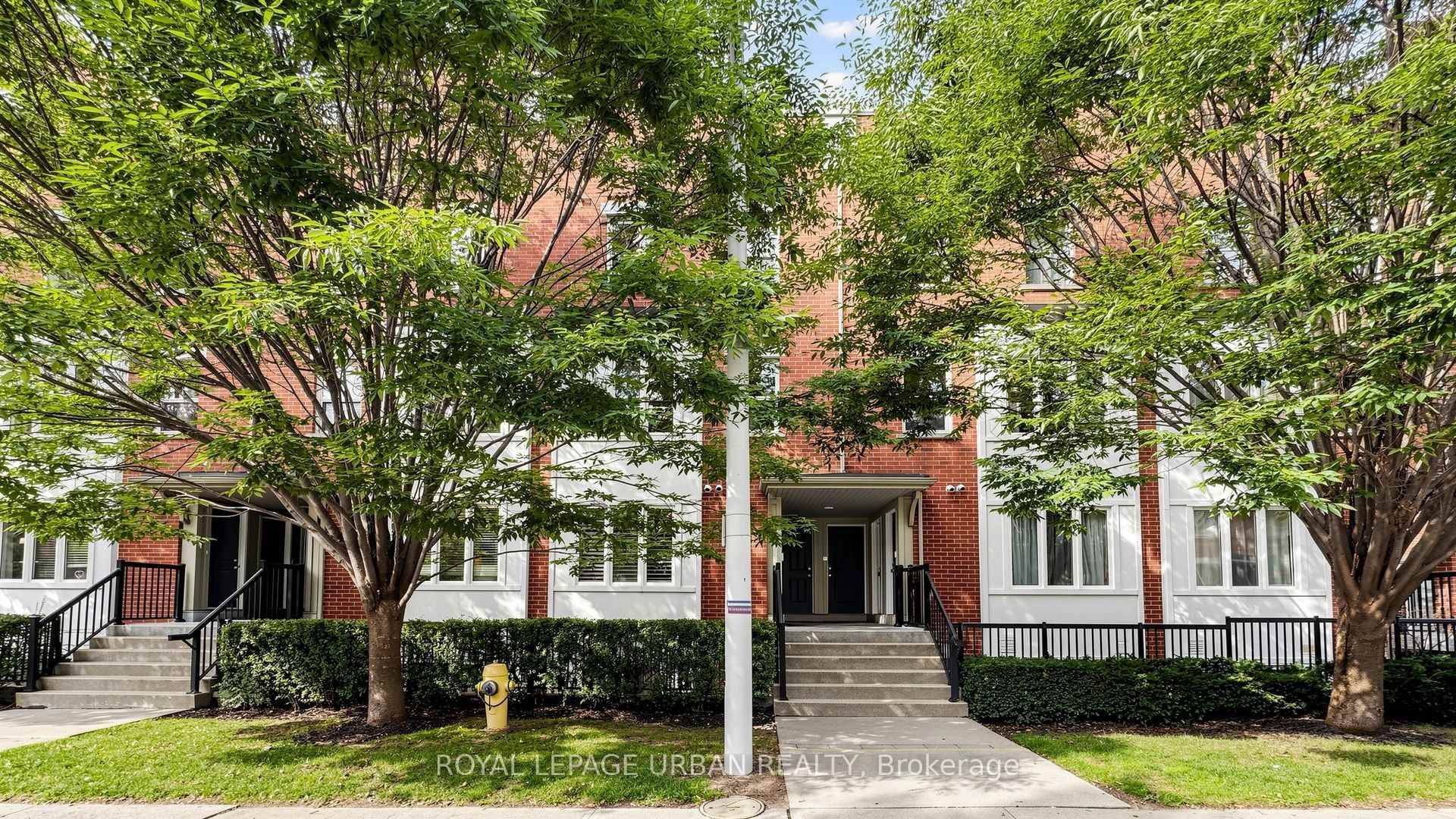 76 Munro Street