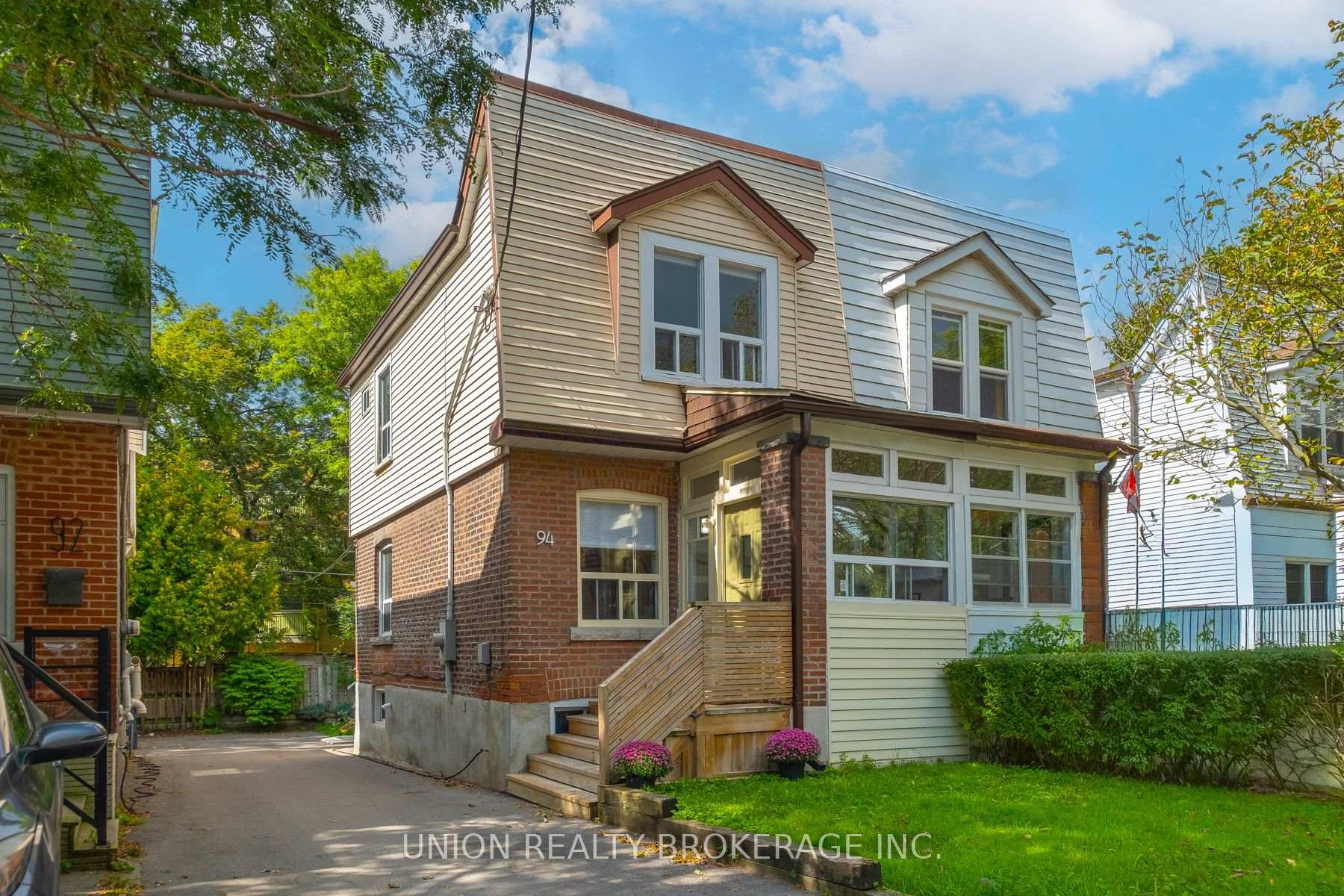 94 Hiltz Avenue