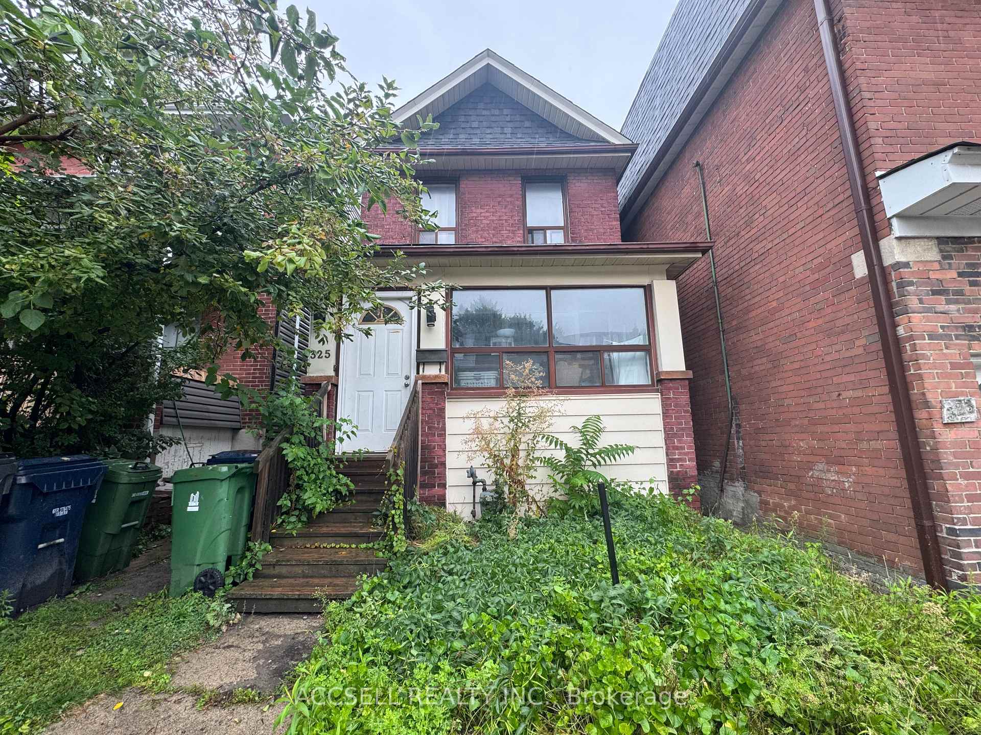 325 Greenwood Avenue