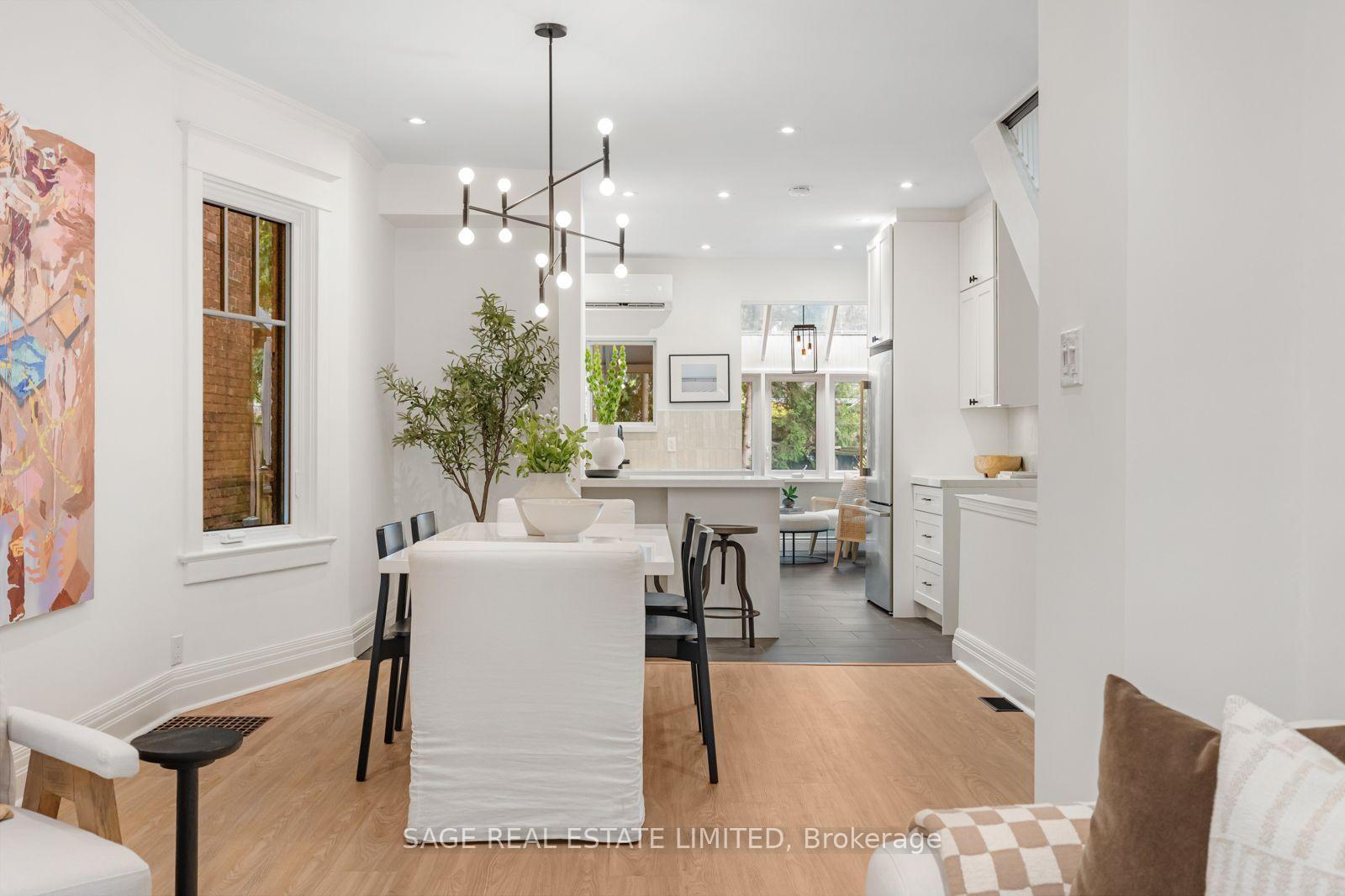 11 Bertmount Avenue