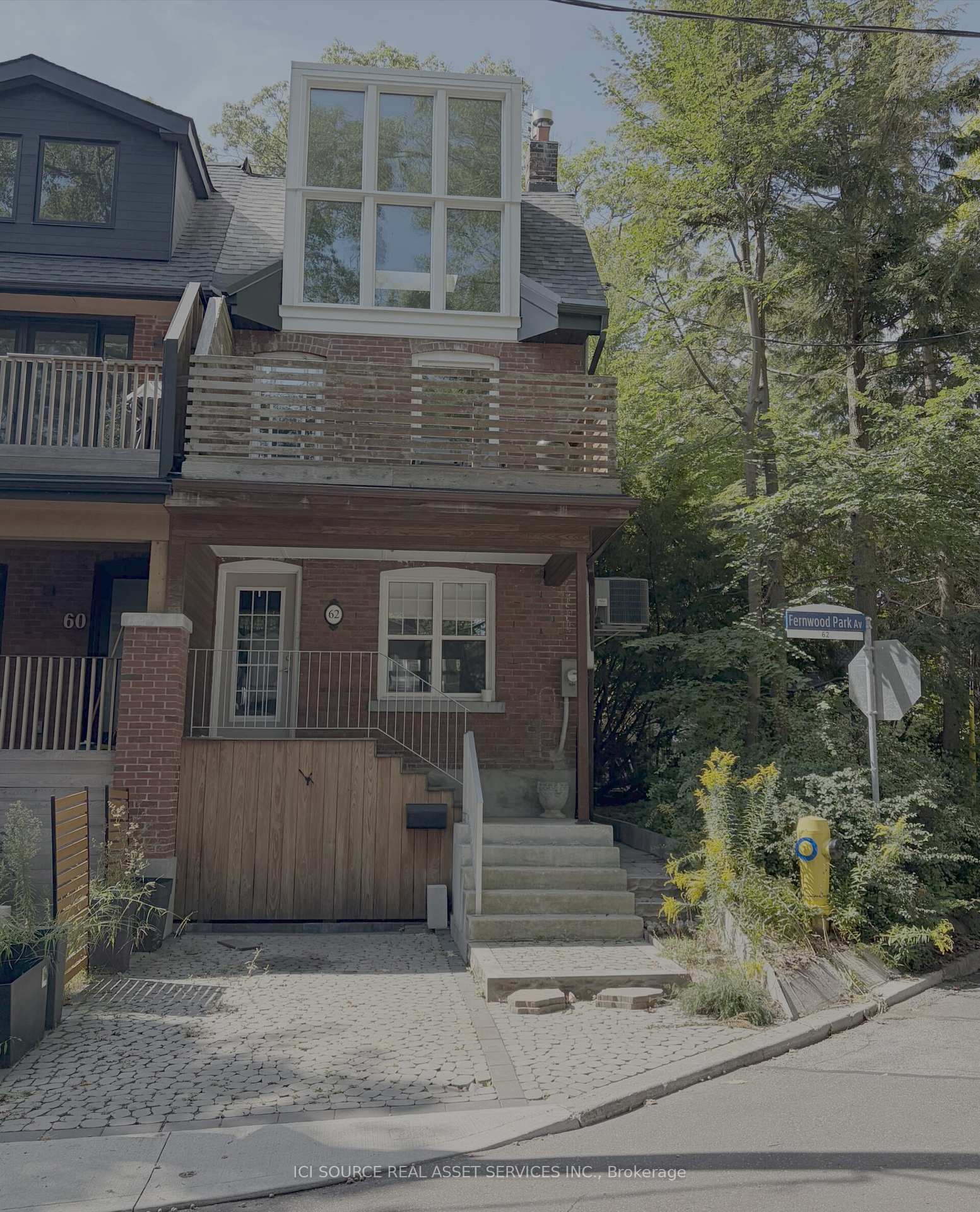 62 Fernwood Park Avenue