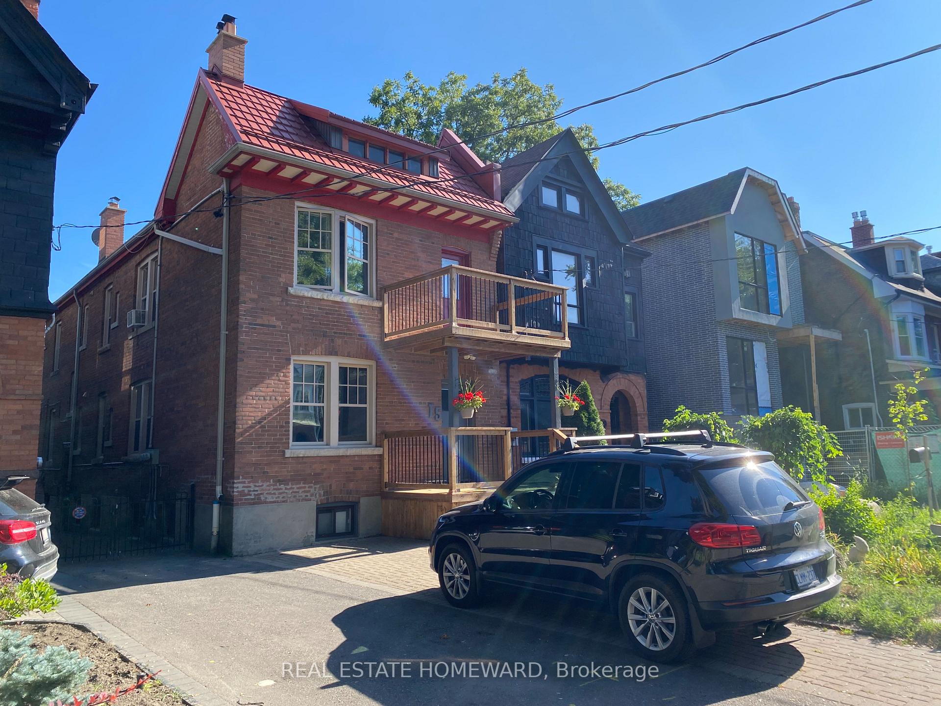 15 Simpson Avenue