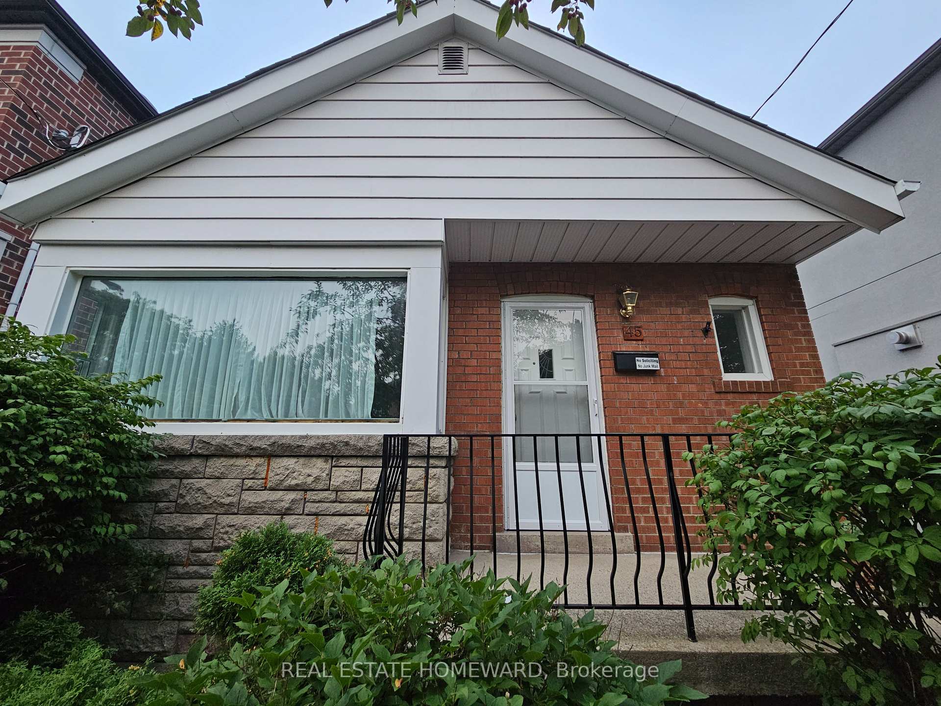 45 Norlong Boulevard