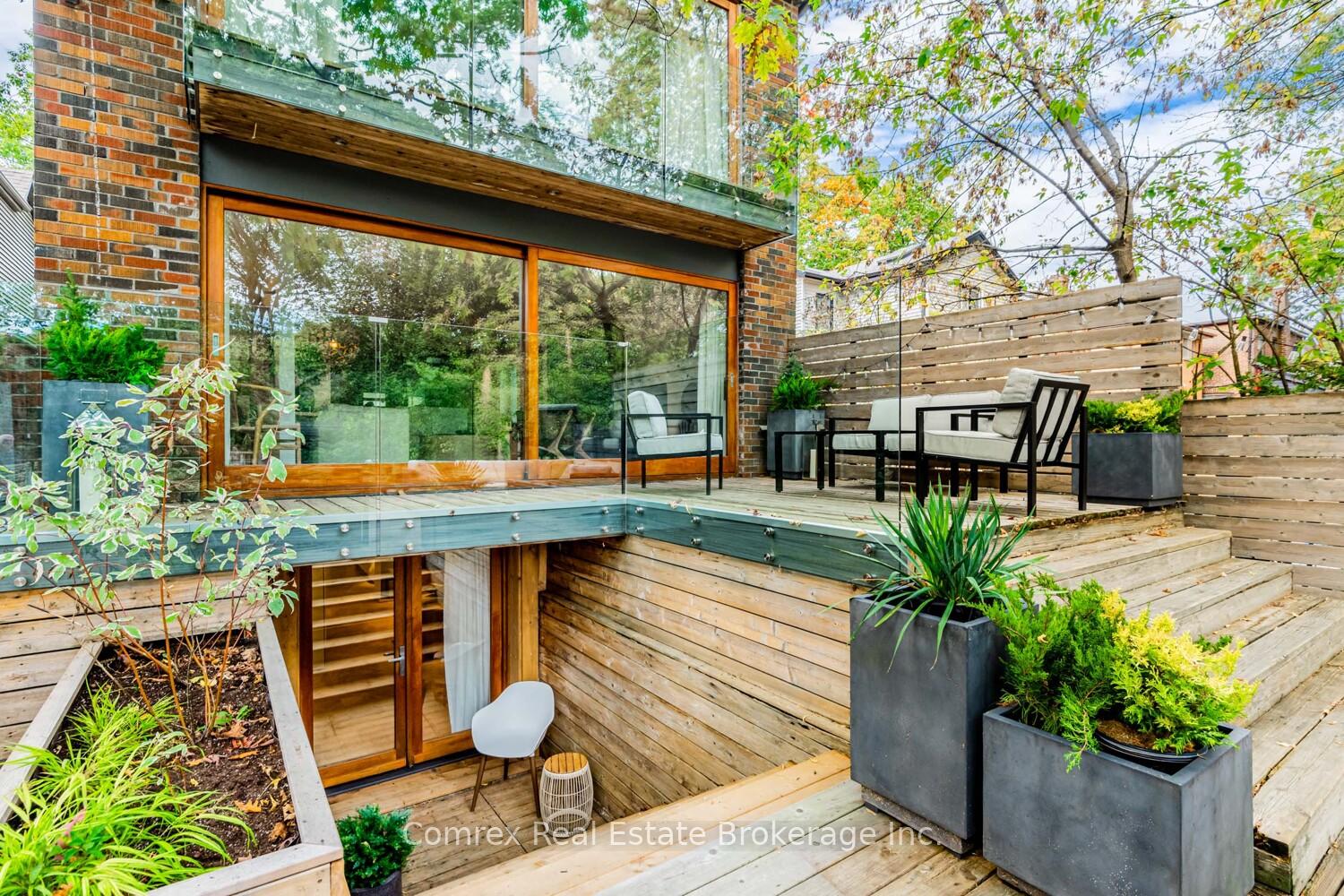 37 Victoria Park Avenue