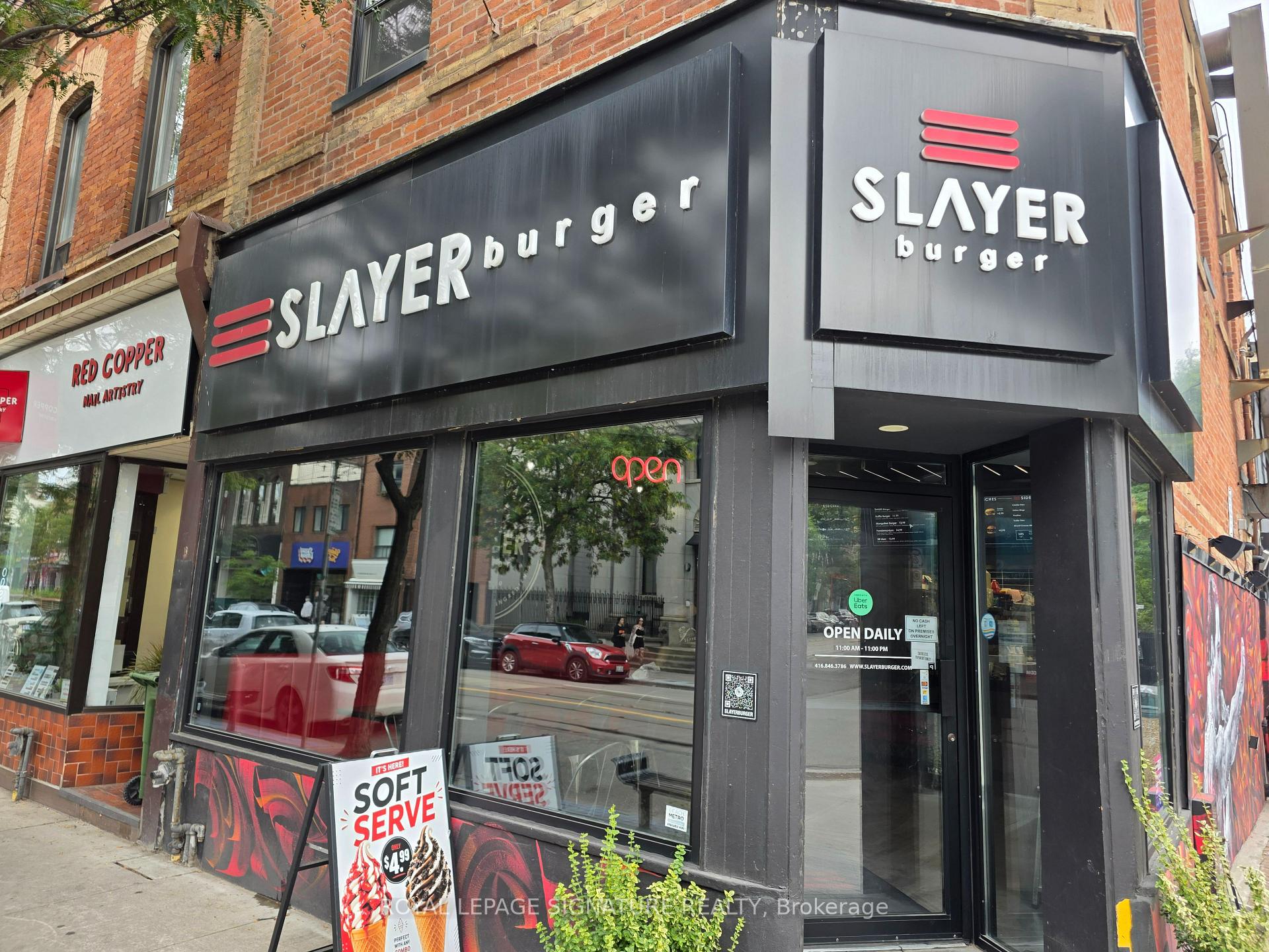 739 Queen Street E