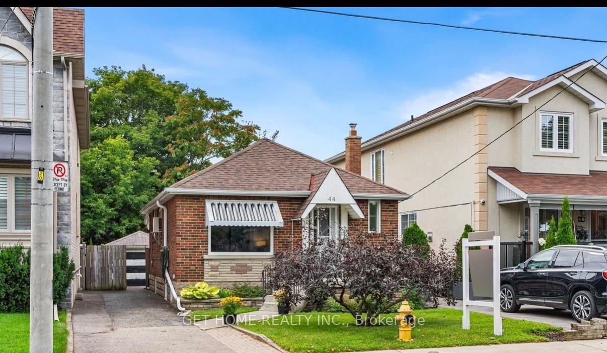 44 St Hubert Avenue