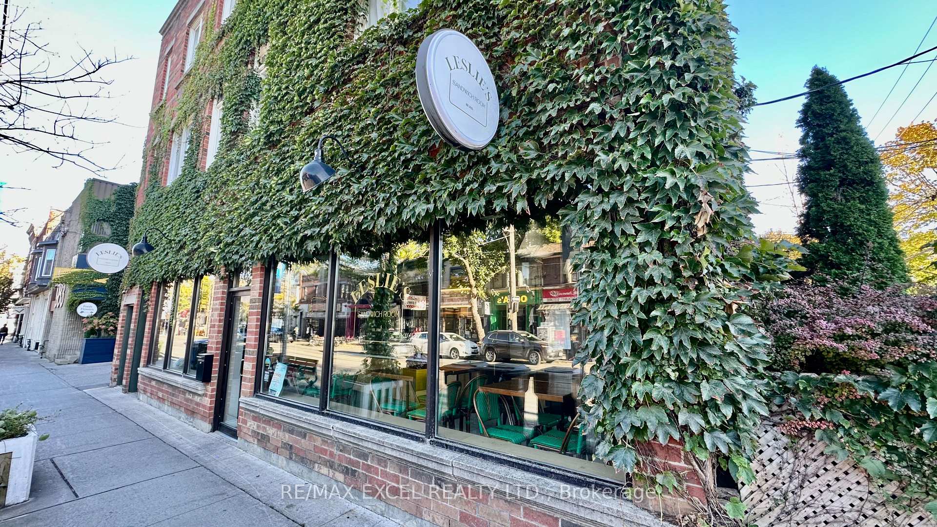 969 Queen Street E