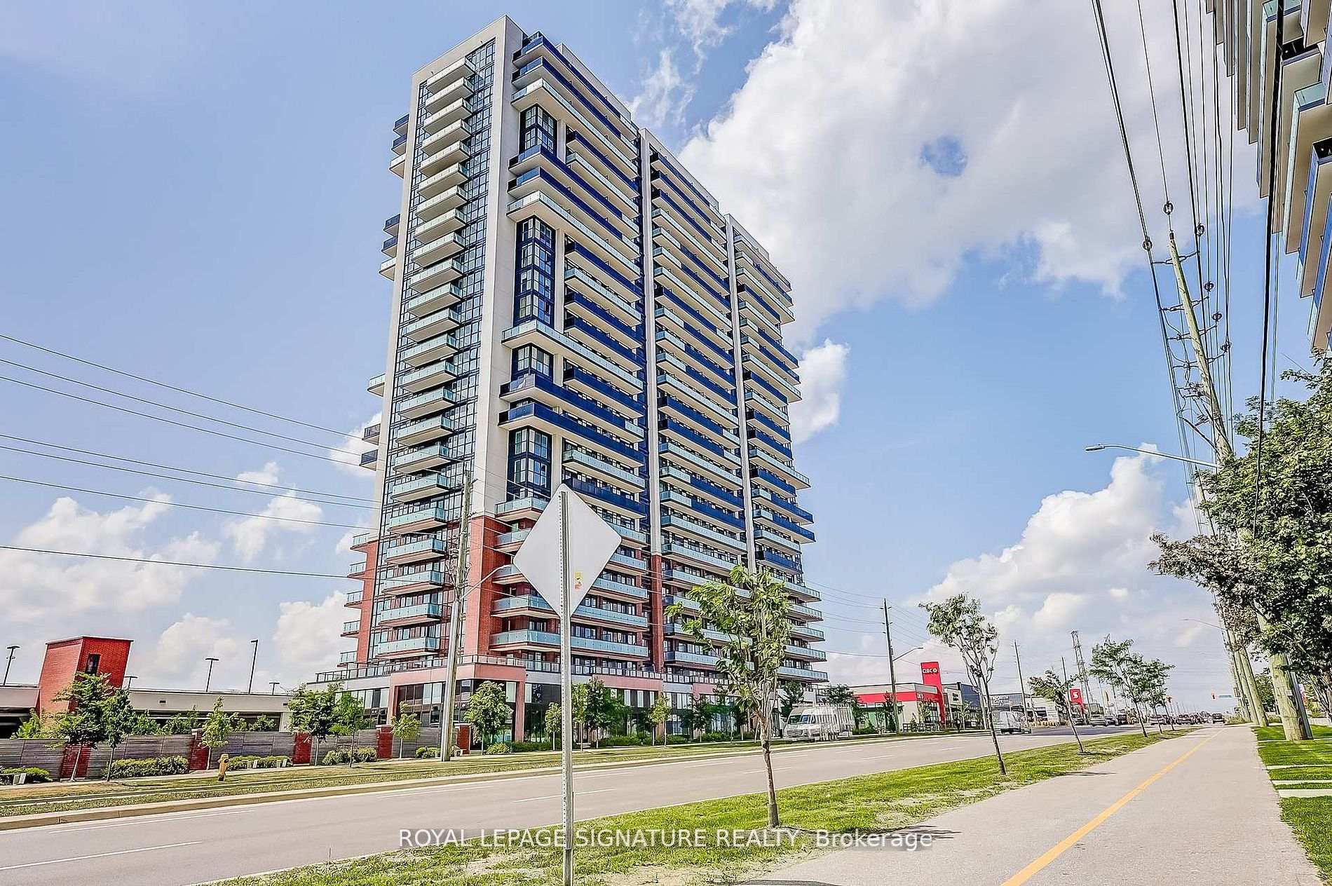 2550 Simcoe Street N