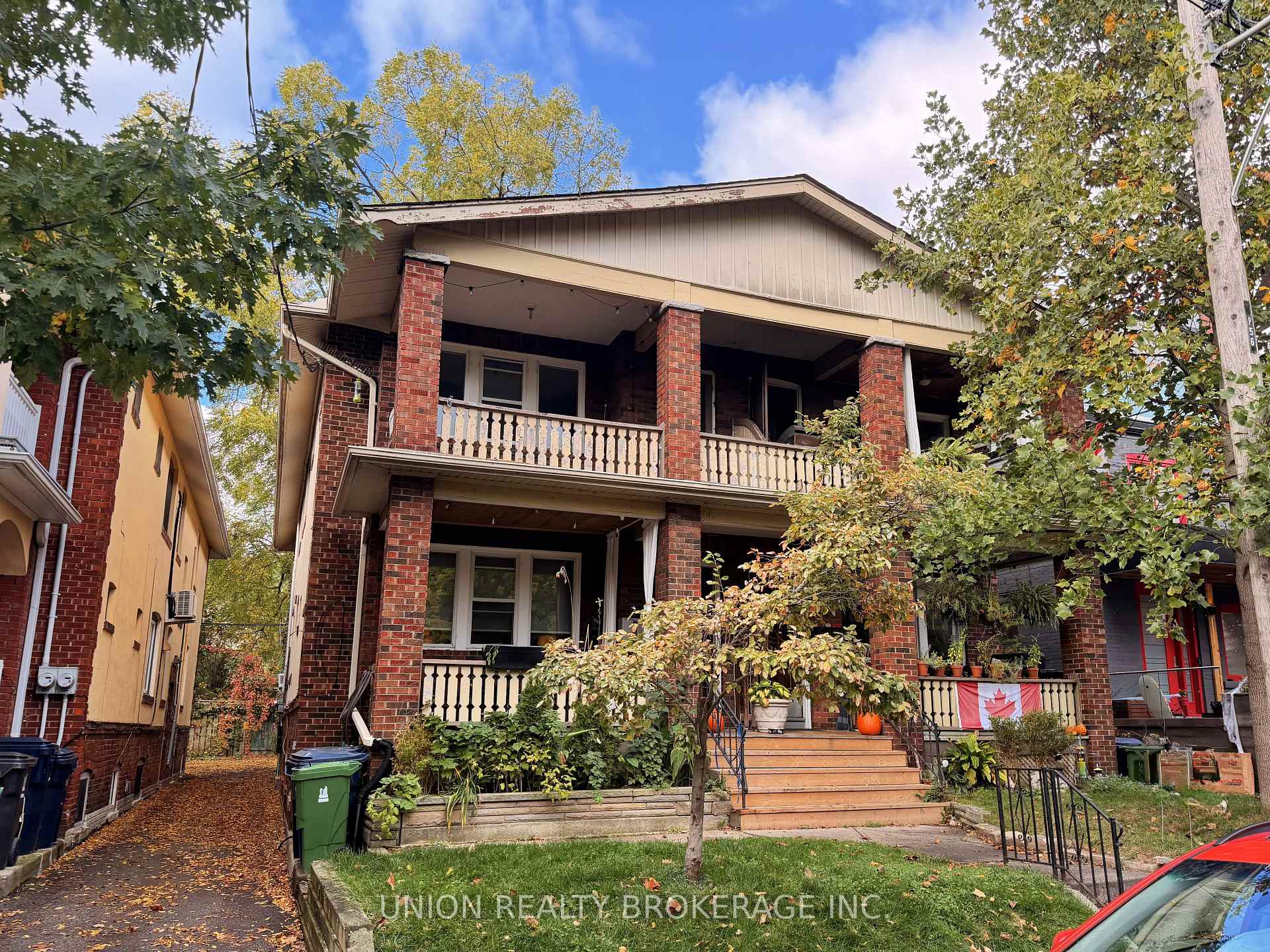 54 Wineva Avenue