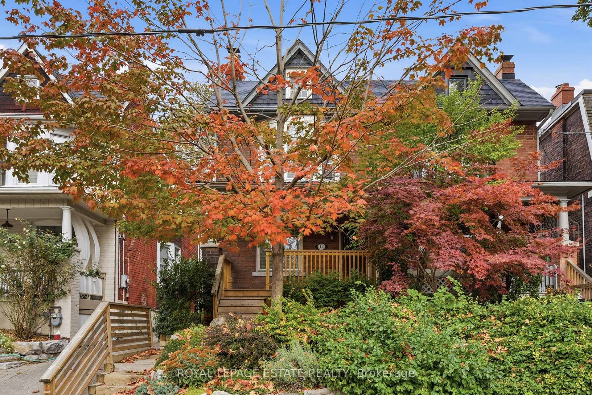 6 Sandford Avenue