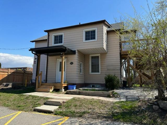 213 Pine Street
