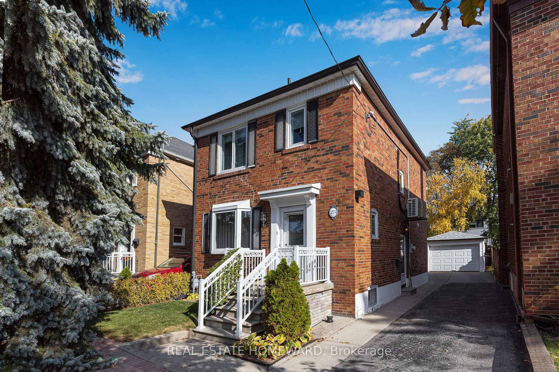 275 Blantyre Avenue