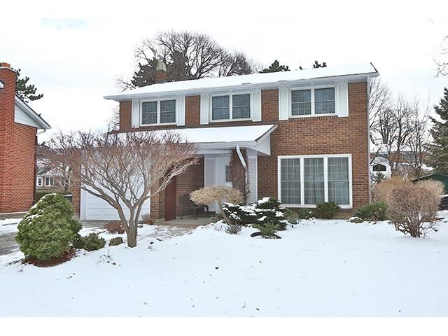 55 Ravencliff Cres