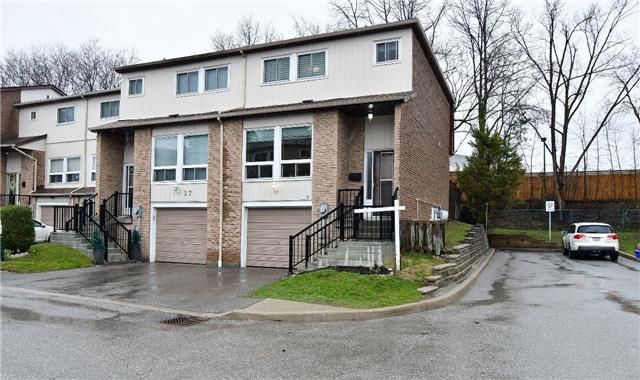 25 Macey Crt
