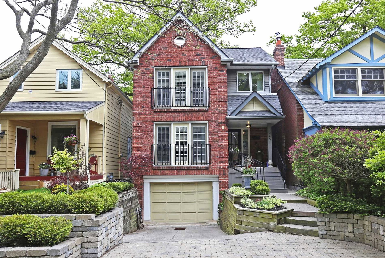245 Willow Ave