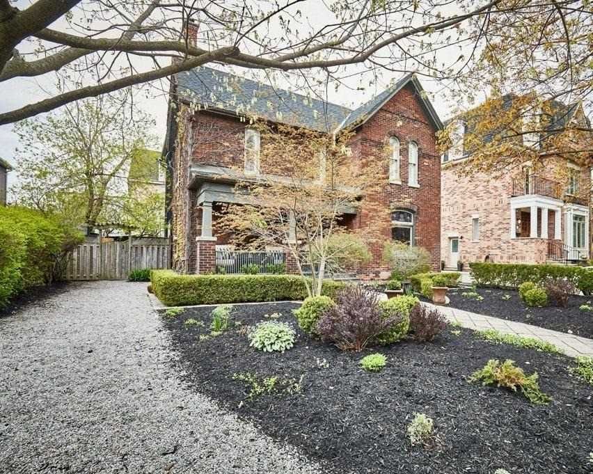 16 Kimberley Ave