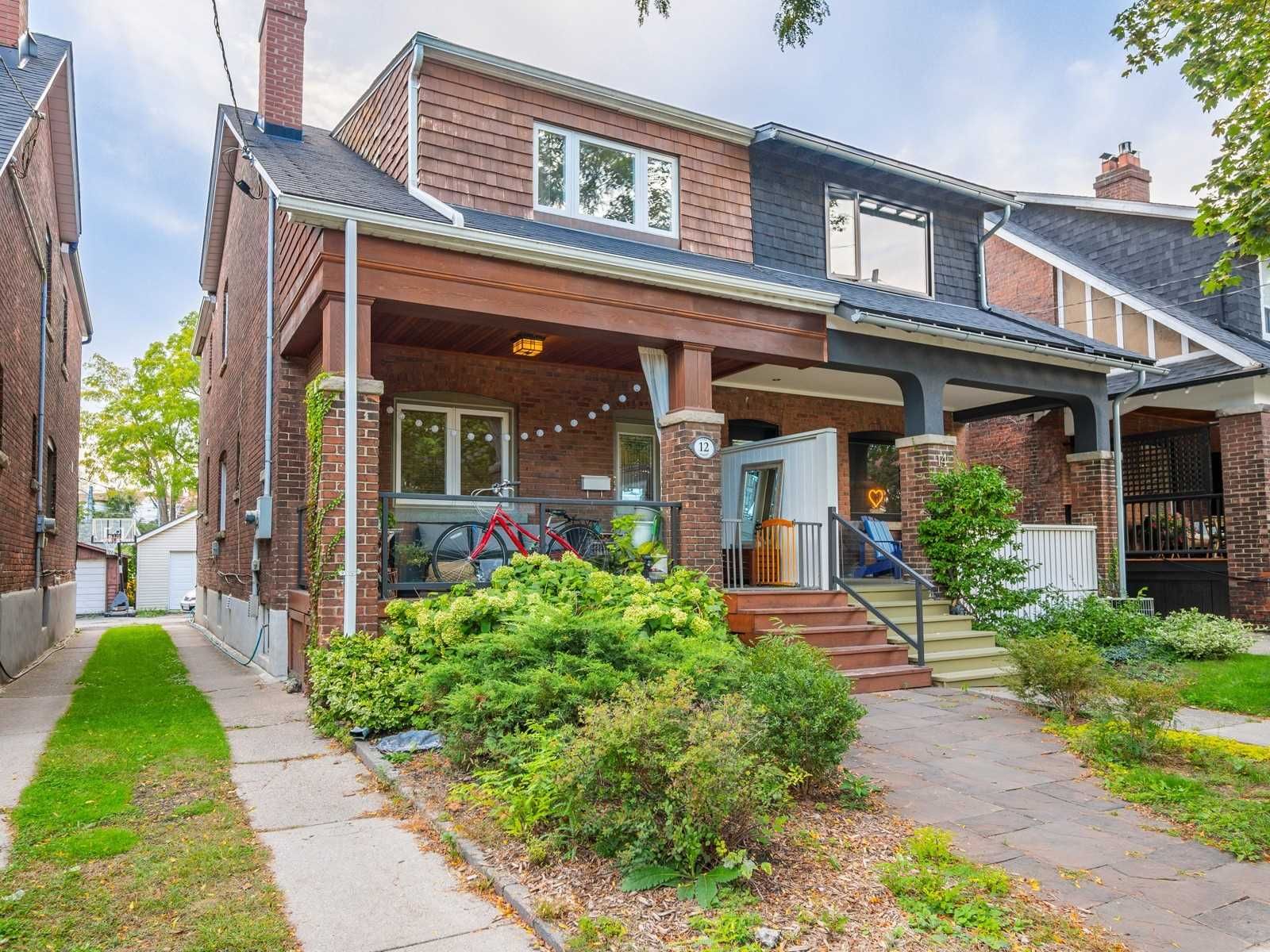 12 Lark St