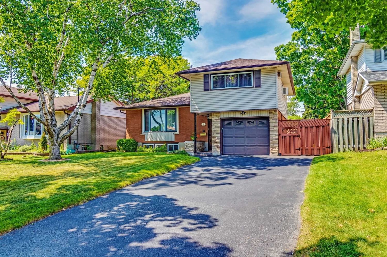 163 Labrador Dr