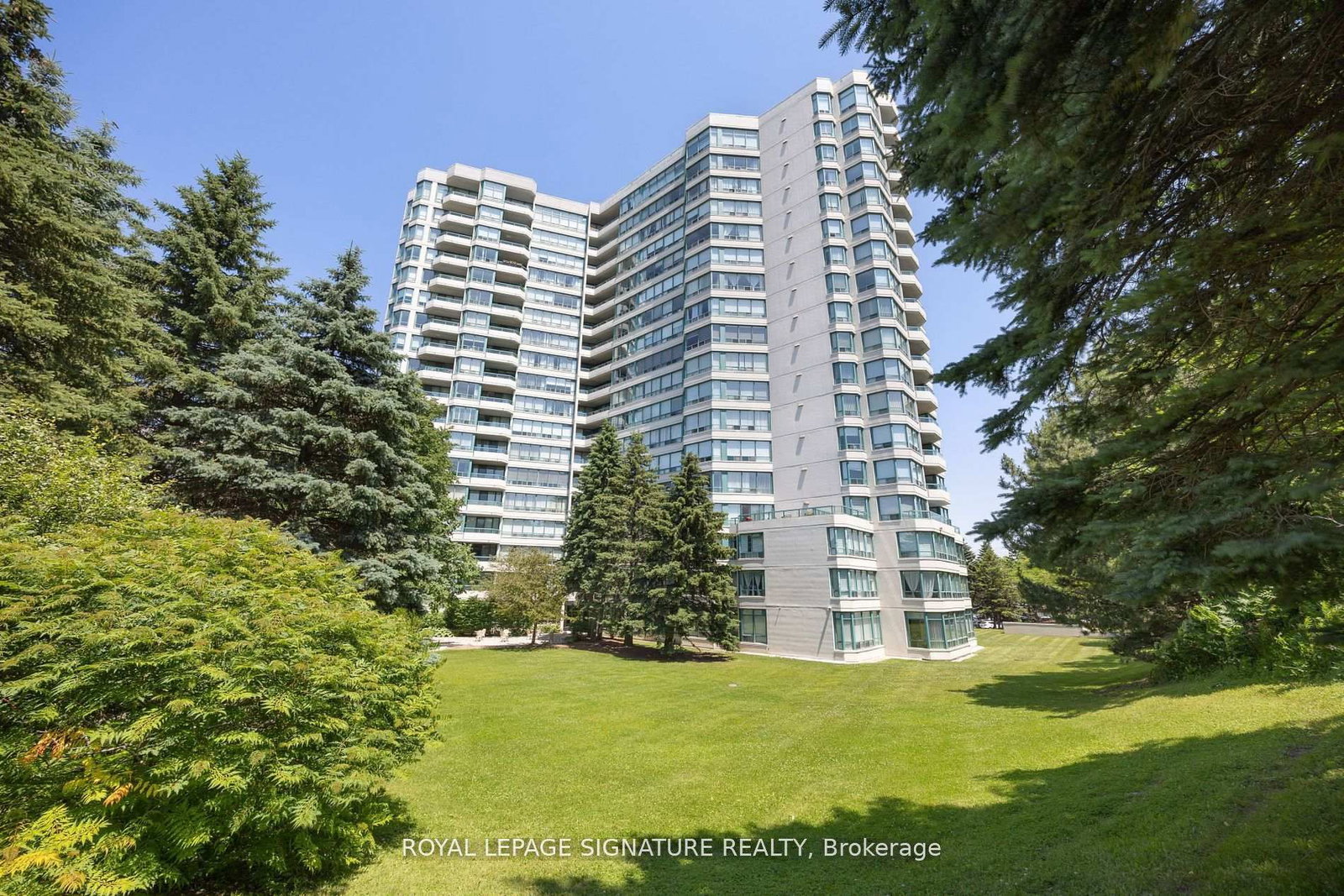 7250 Yonge Street