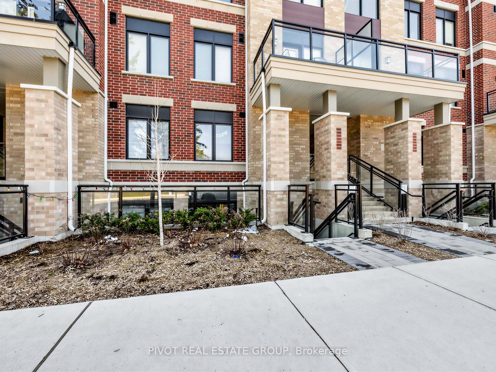 56 Elizabeth Street S