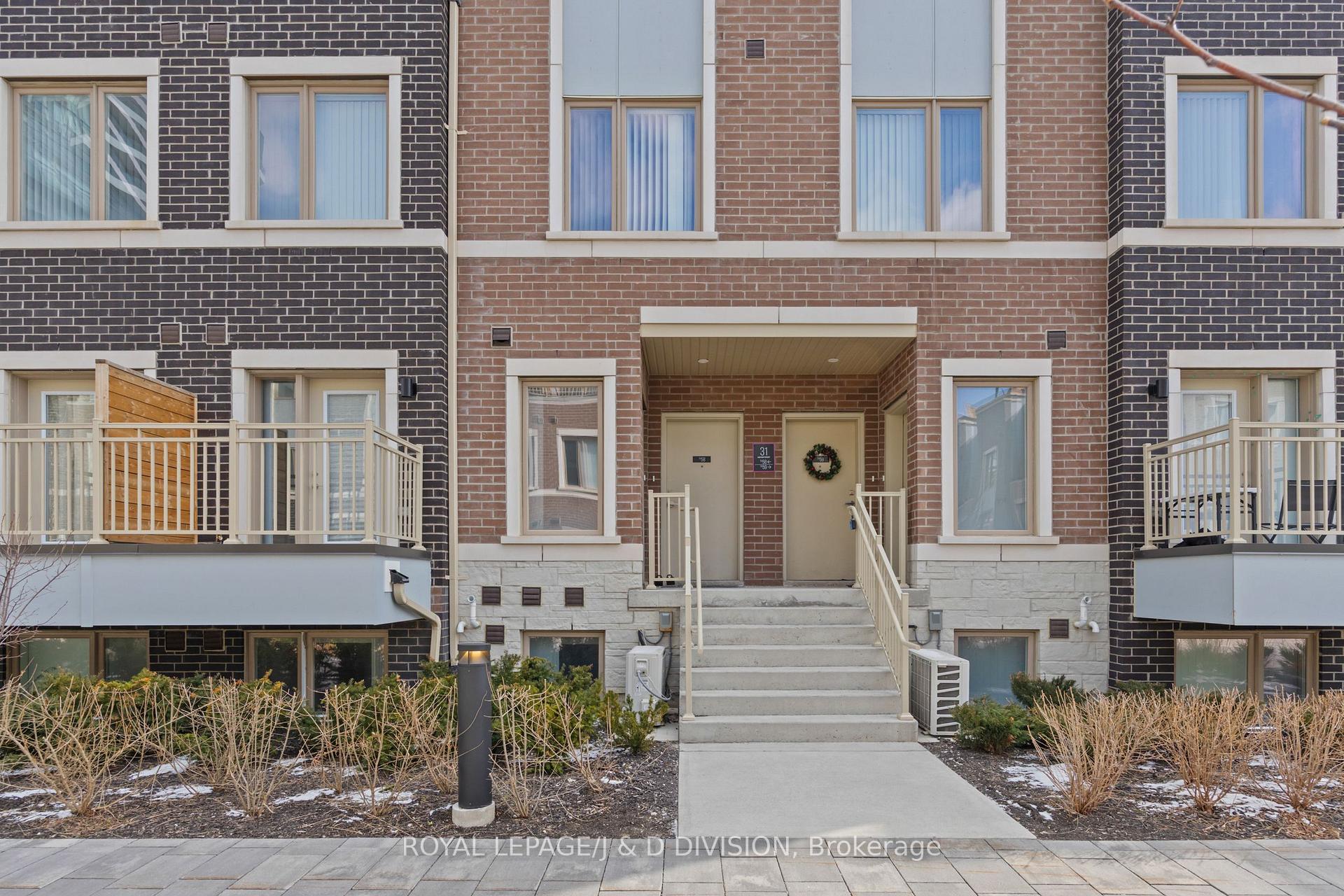31 Honeycrisp Crescent