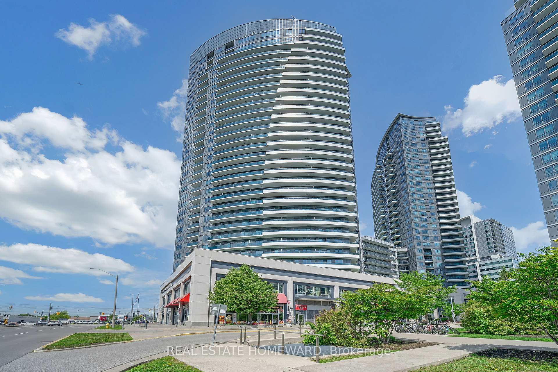 7161 Yonge Street