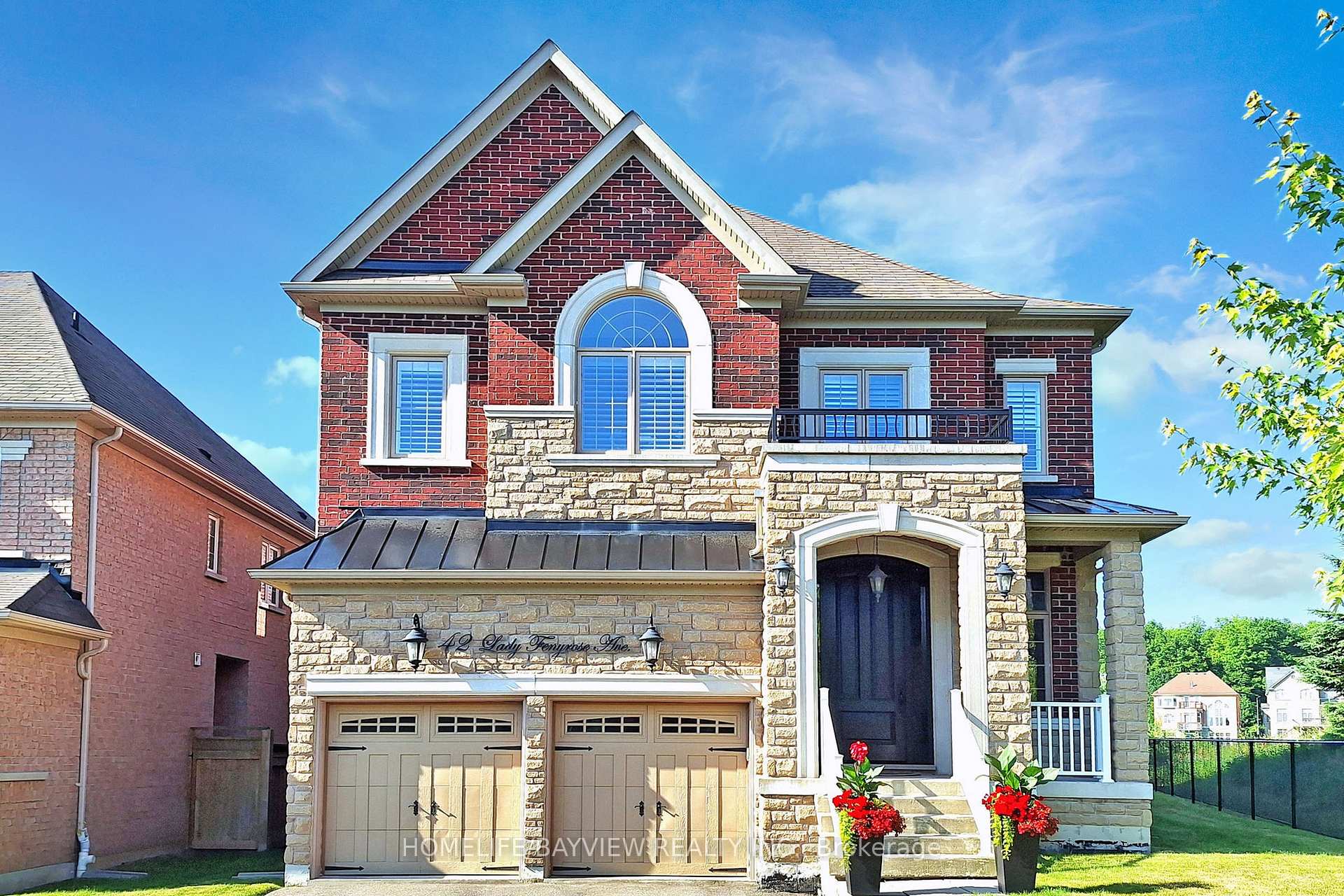 42 Lady Fenyrose Avenue