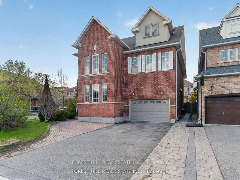 92 Seabreeze Avenue