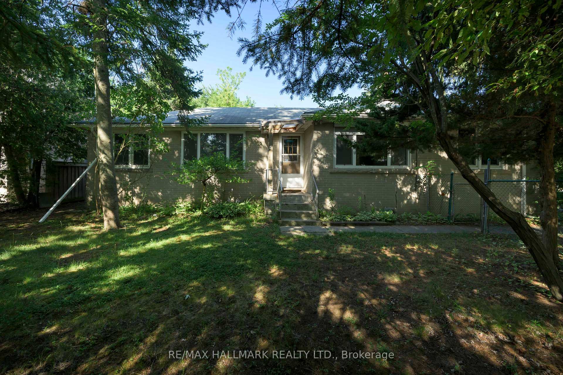 4 Crestview Road
