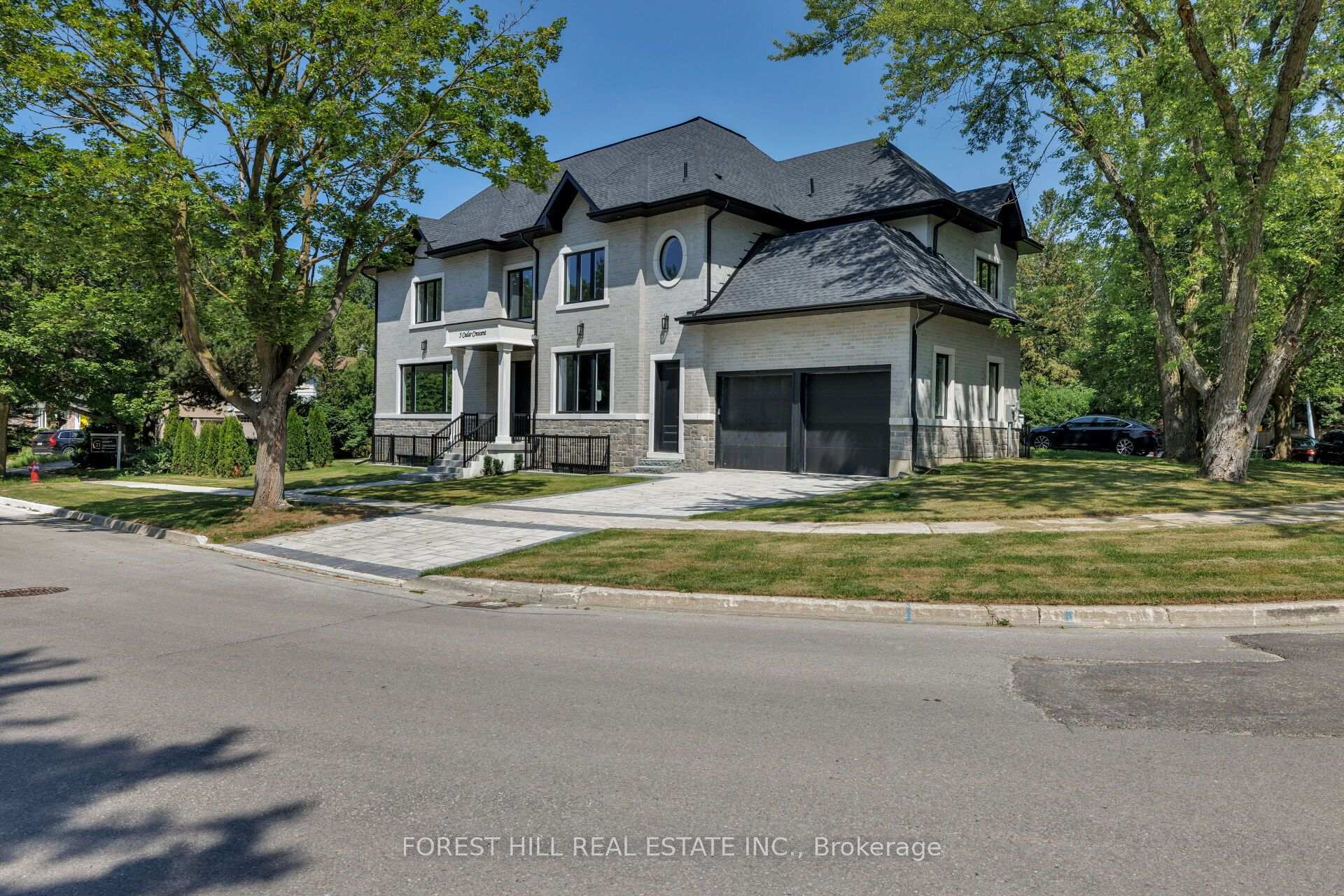 5 Cedar Crescent