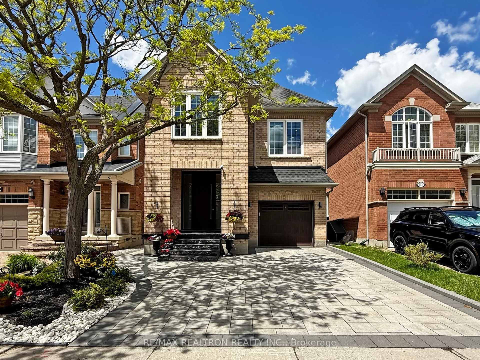 115 Bentoak Crescent