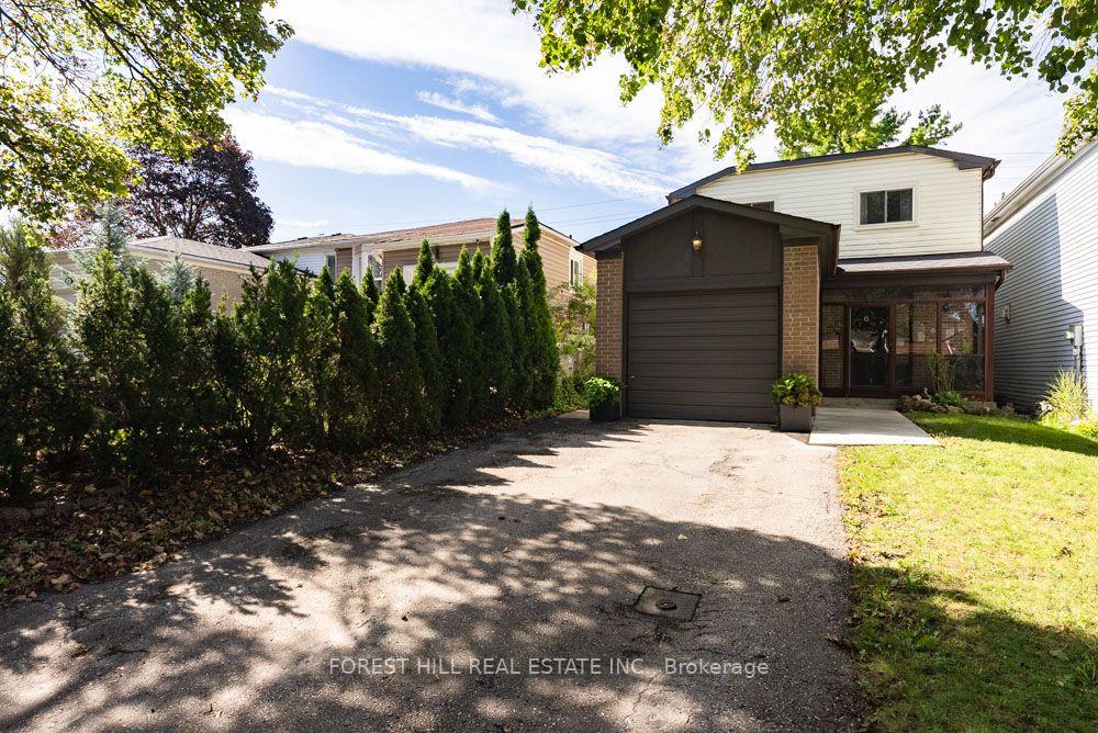 6 Snowshoe Crescent