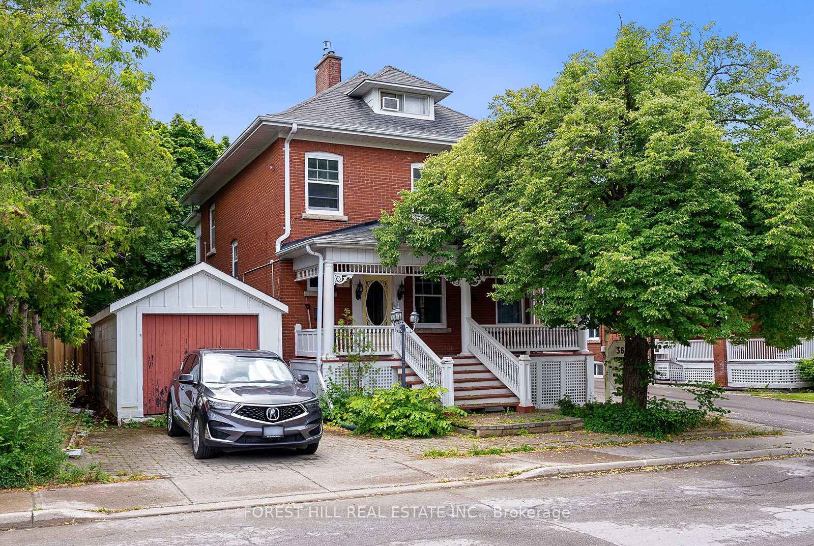 36 Arnold Crescent