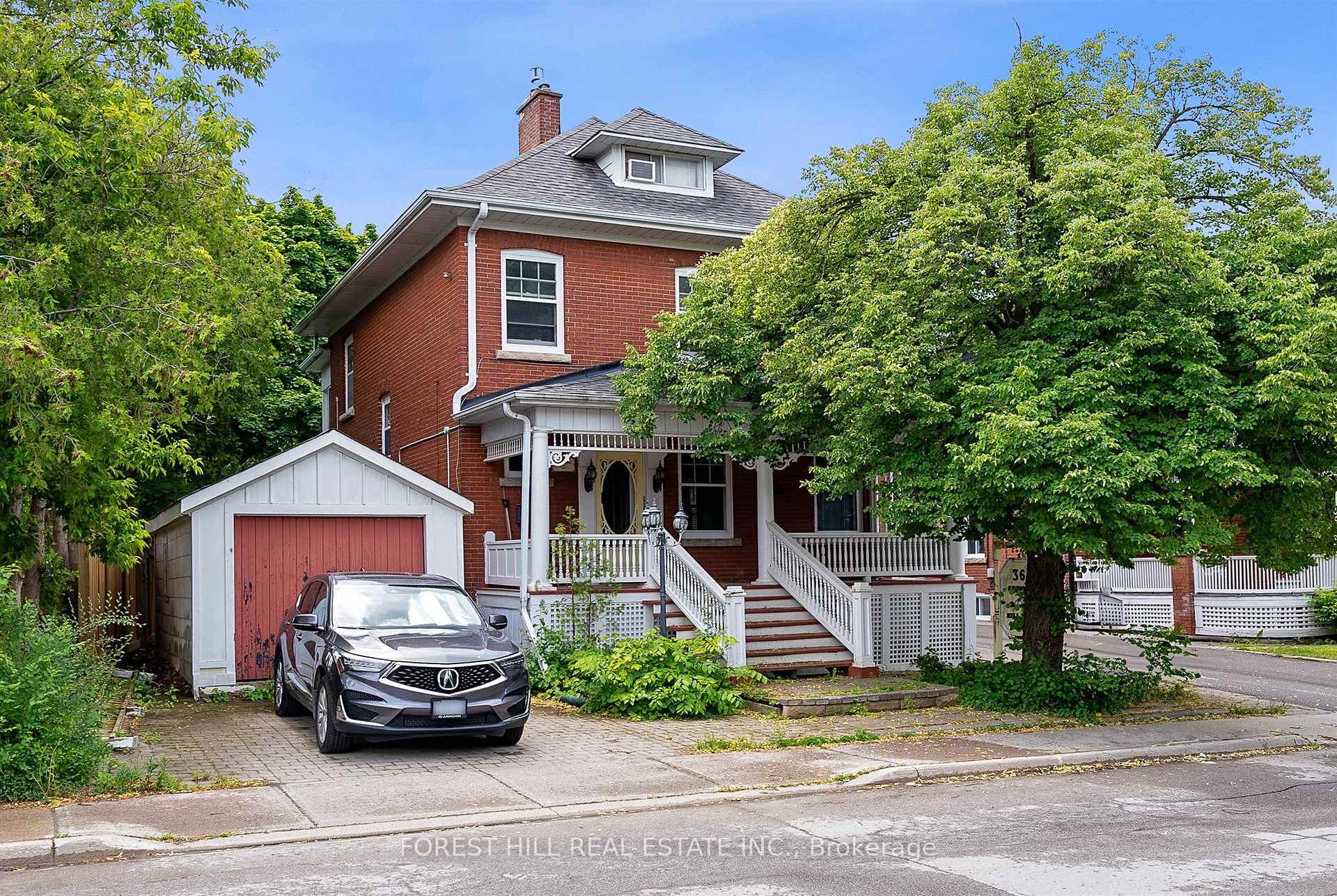 36 Arnold Crescent
