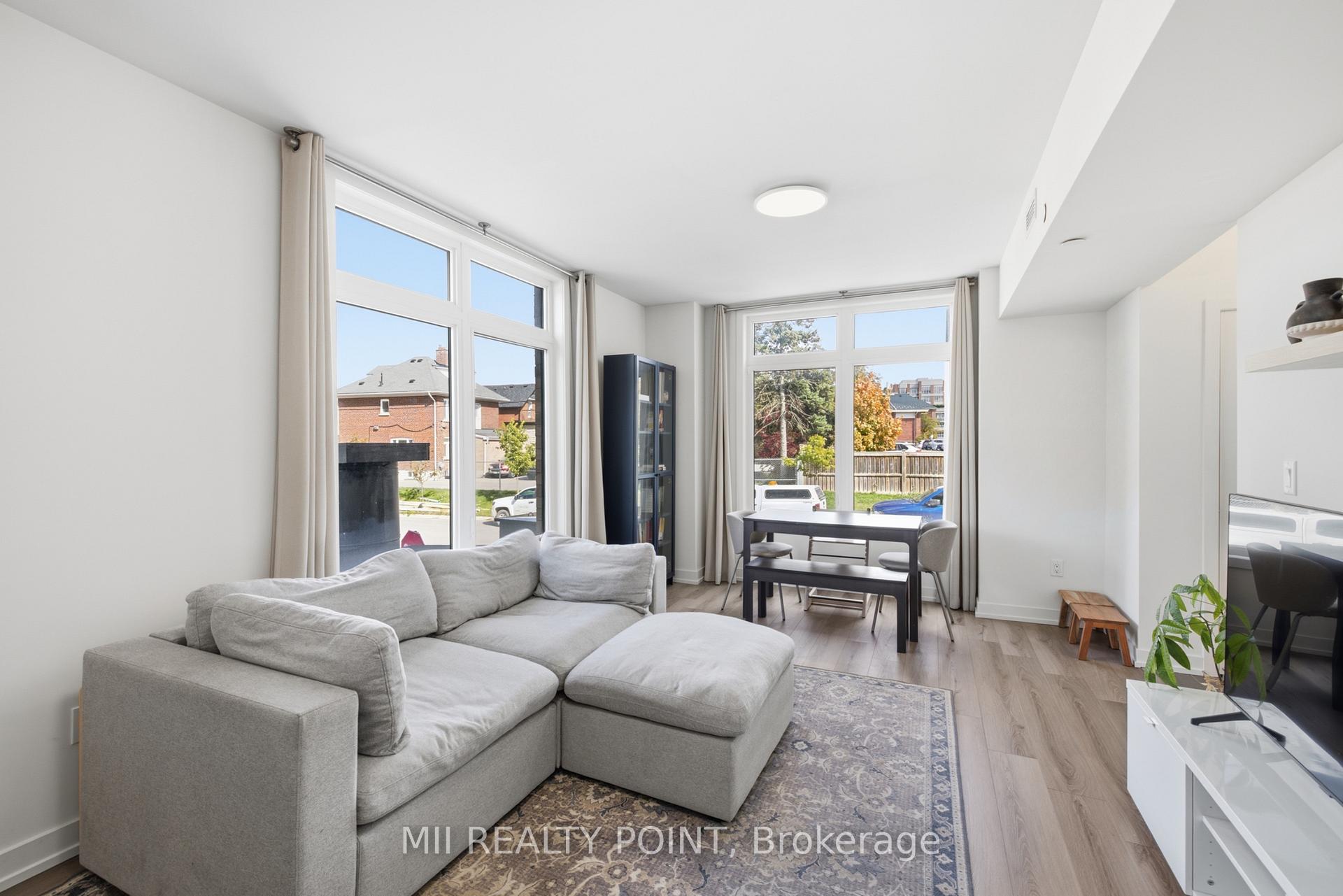 56 Elizabeth Street S