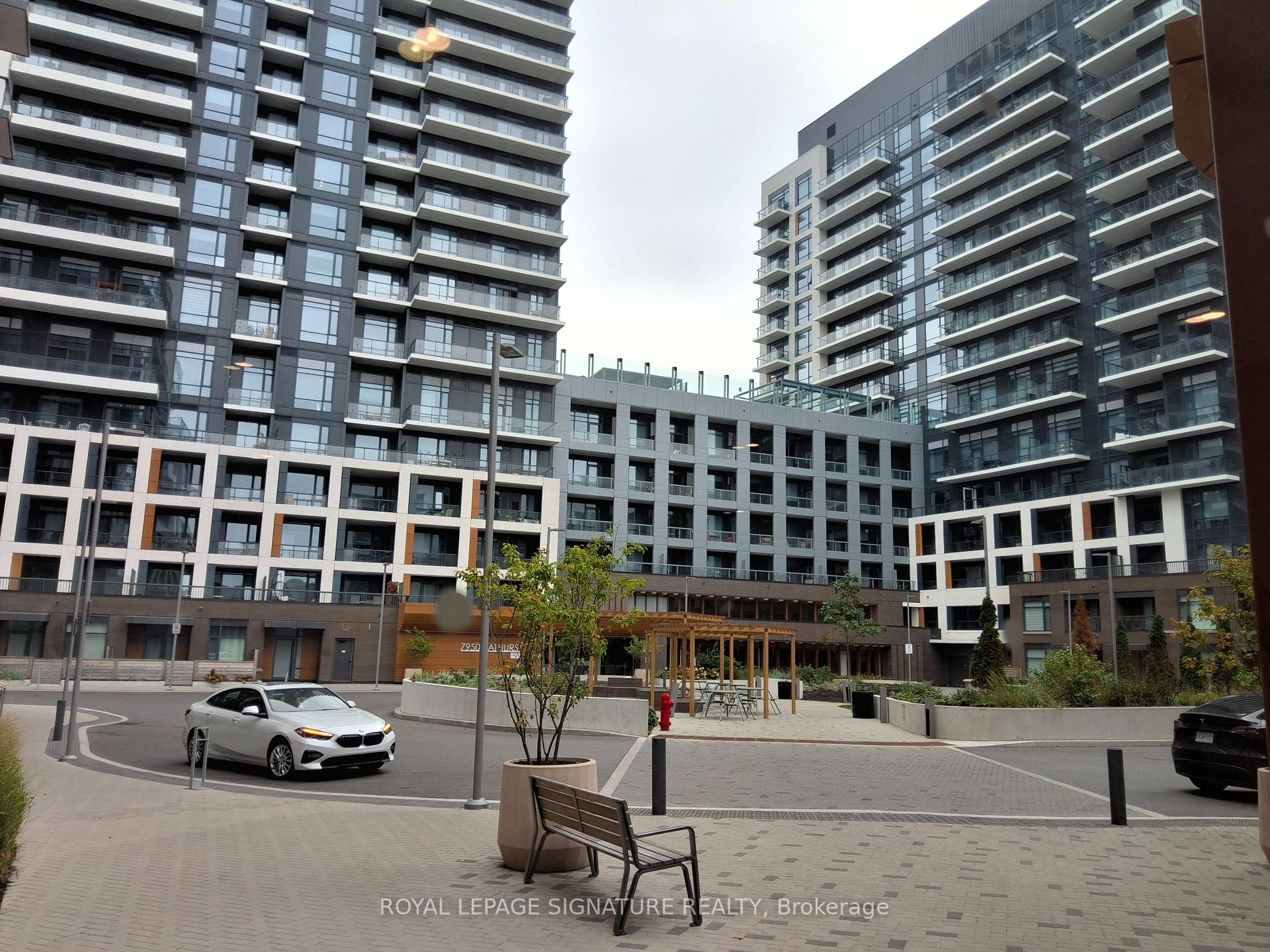 8 Beverley Glen Boulevard