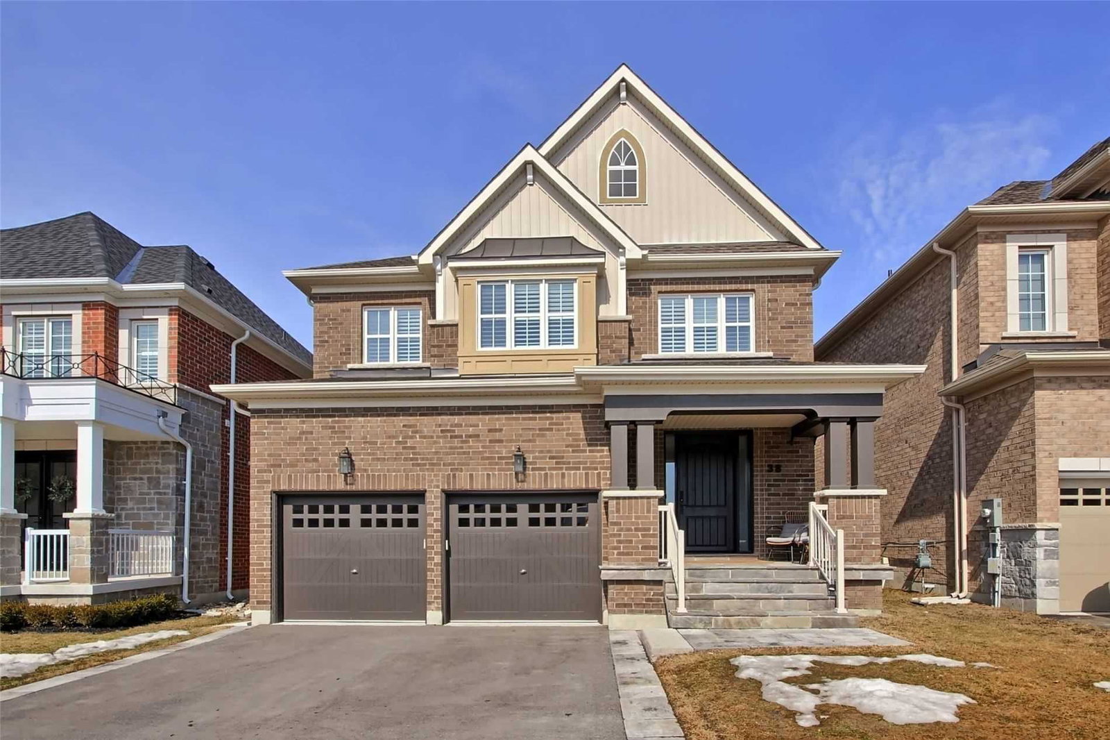 38 Manor Glen Cres