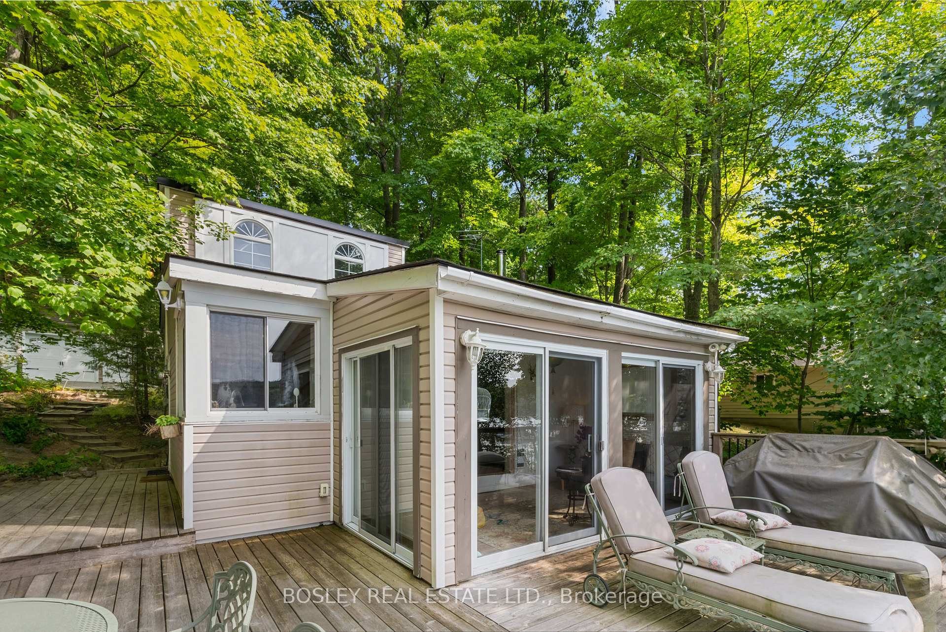 150 Farlain Lake Road E