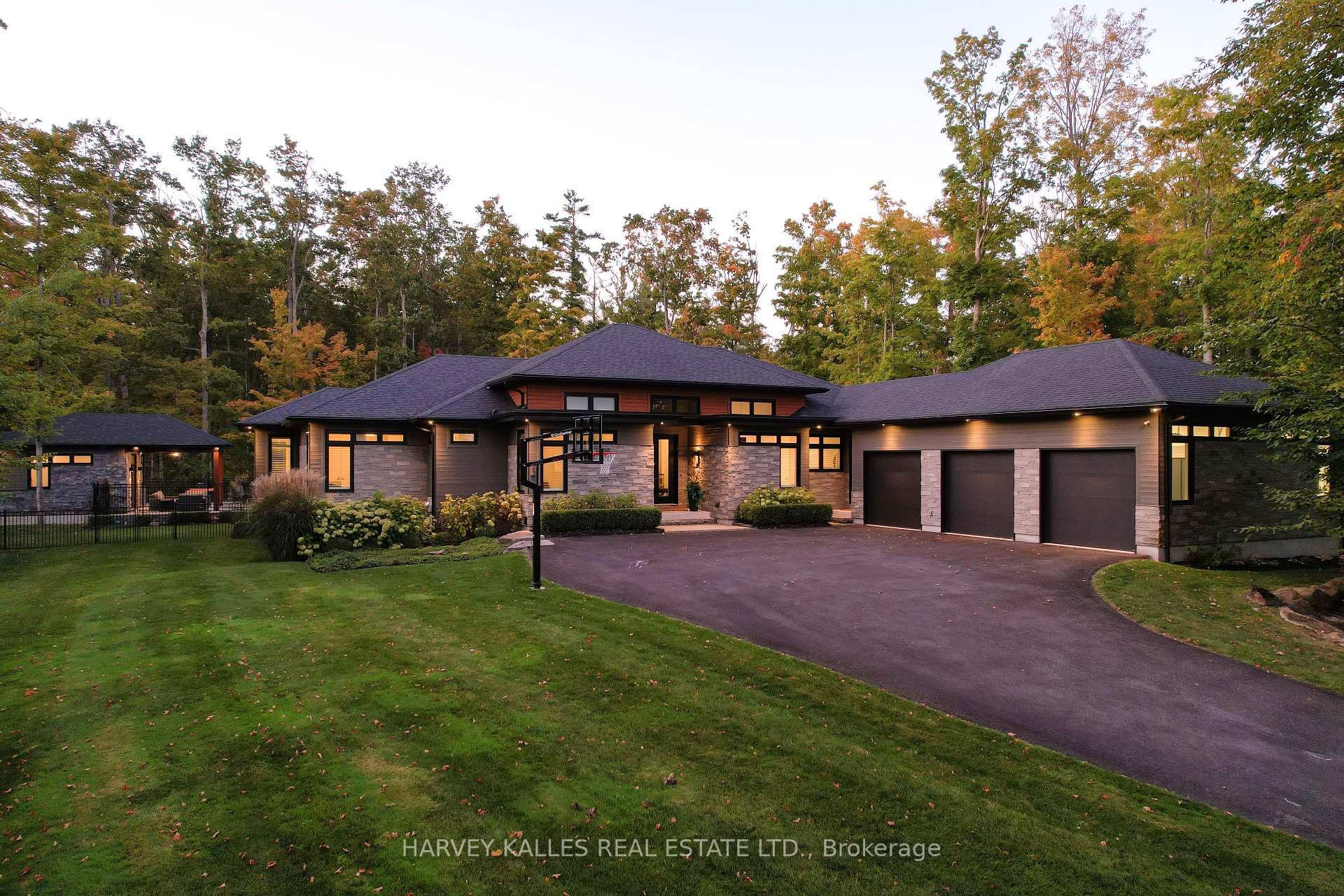 42 Windfield Drive W