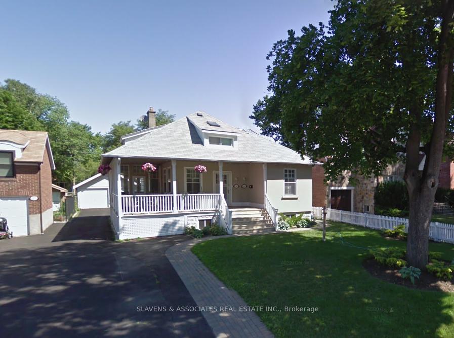 Main - 216 Queens Drive