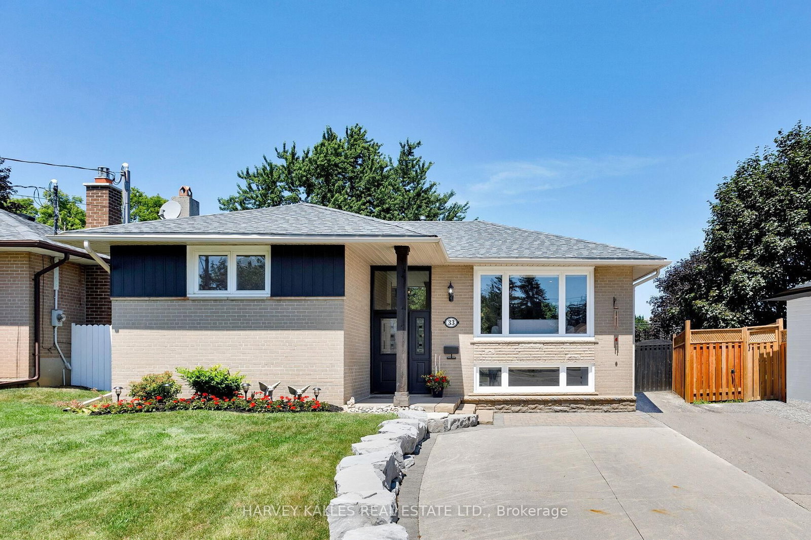 33 Stevens Crescent