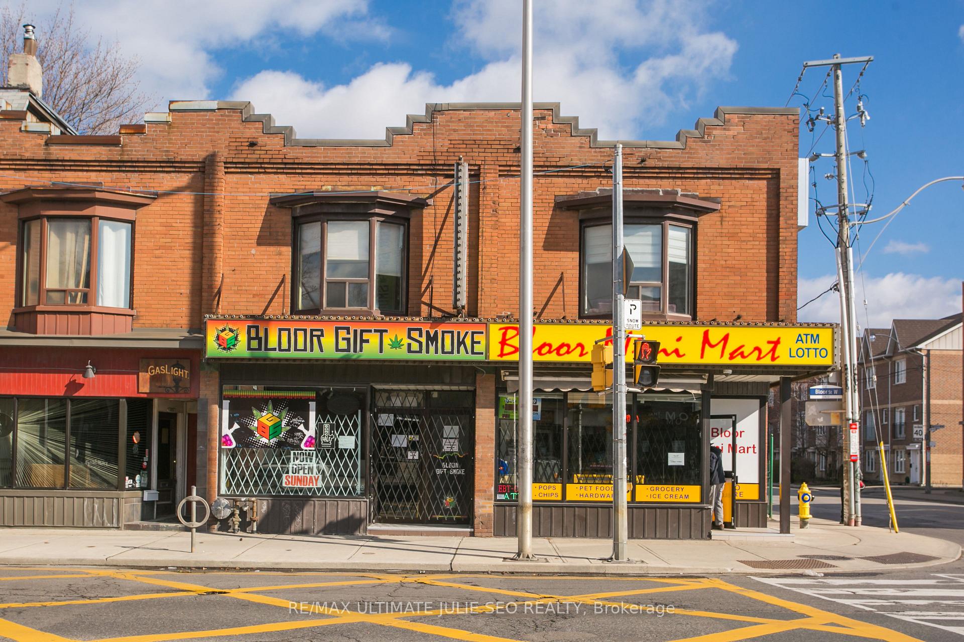 1424 Bloor Street W