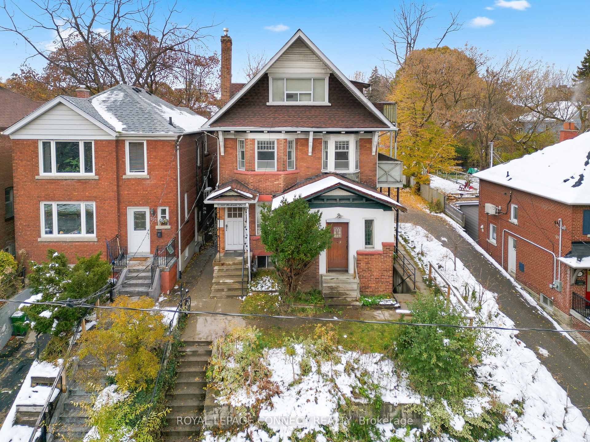 115 Parkside Drive