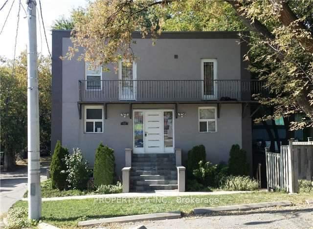 22 Brad Street