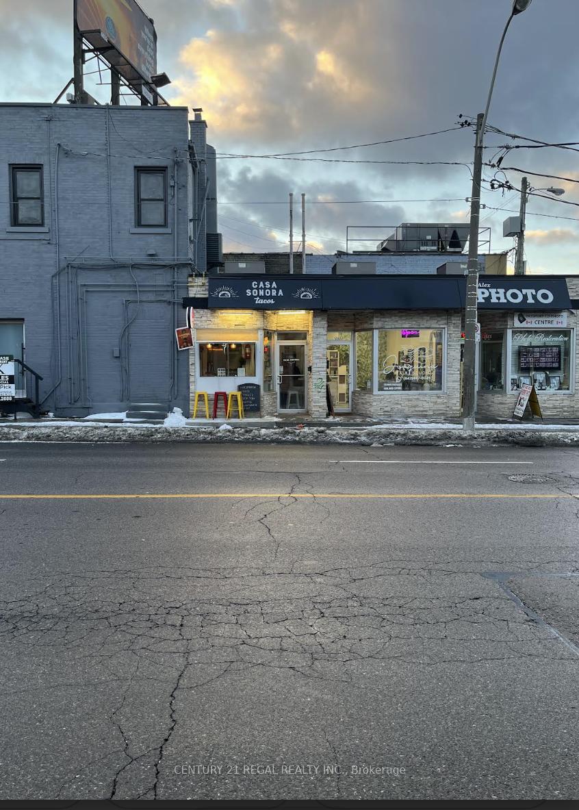 1688 DUFFERIN Street W